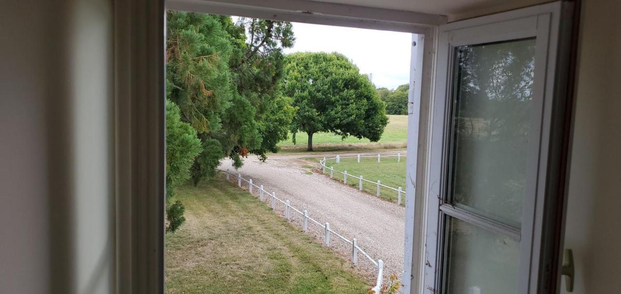 Le Sequoia Bed & Breakfast Velles  Luaran gambar